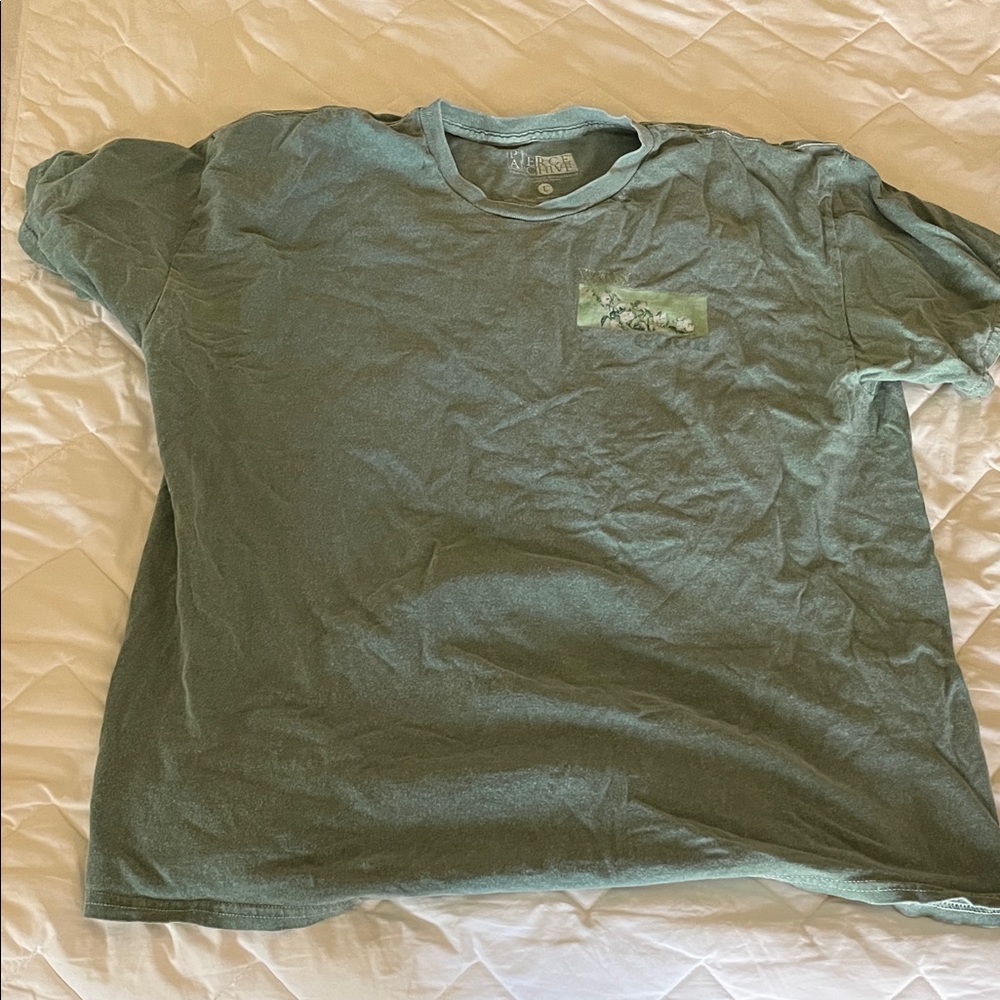 Green Van Gogh Graphic “A Vase of Flowers” T-Shirt (Large)